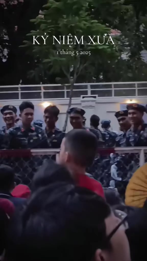 @B&iacute;ch Ngọc DIỆU B&Aacute;U