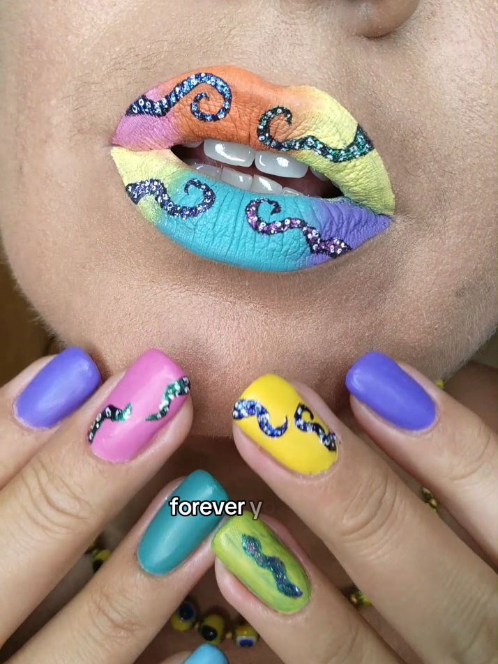 @TheMirrorBeauty lip art 💋🌈💄