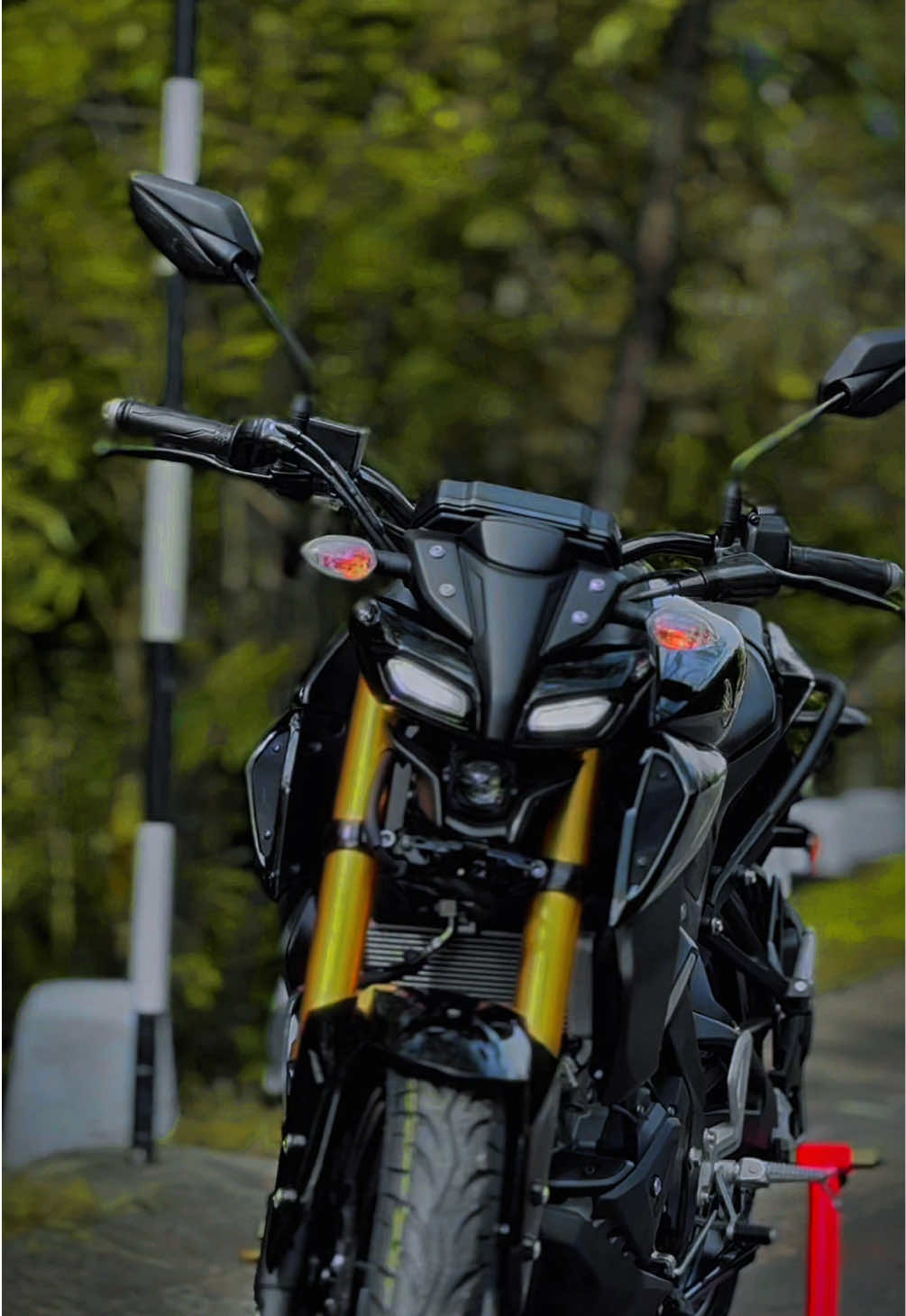 @Ashen Yamaha 🇱🇰