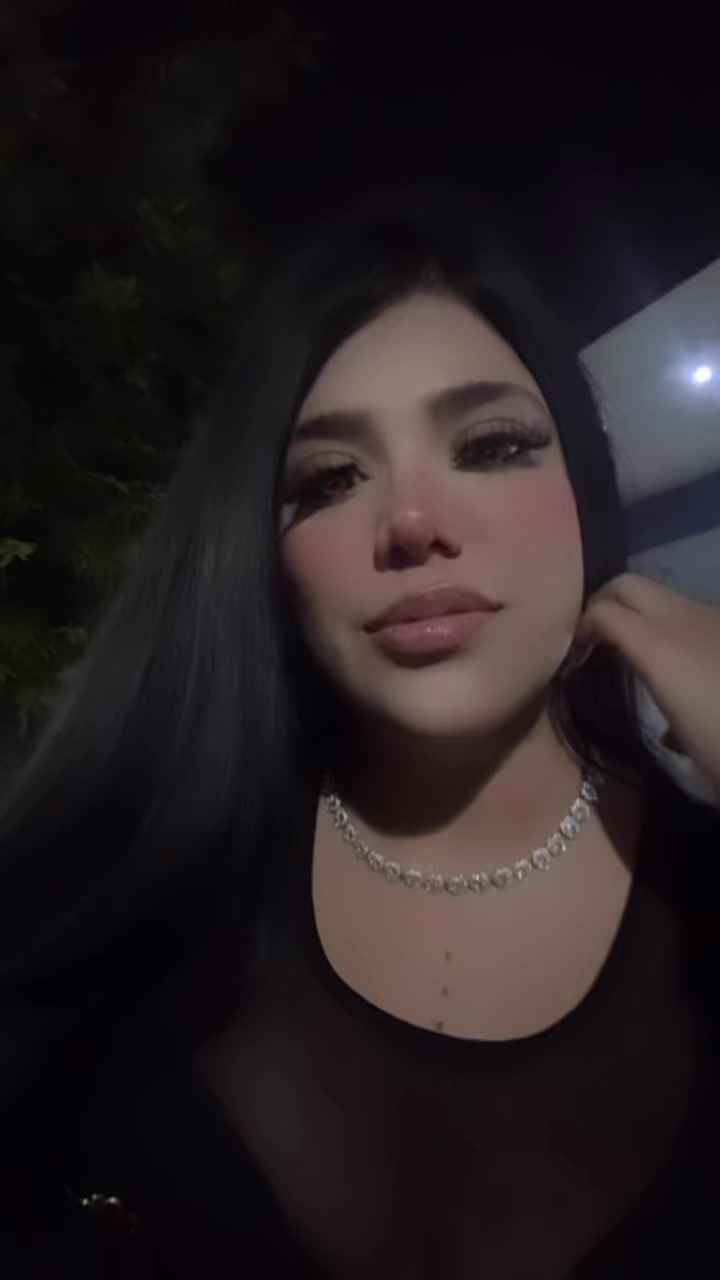 @Jaretzy Flores