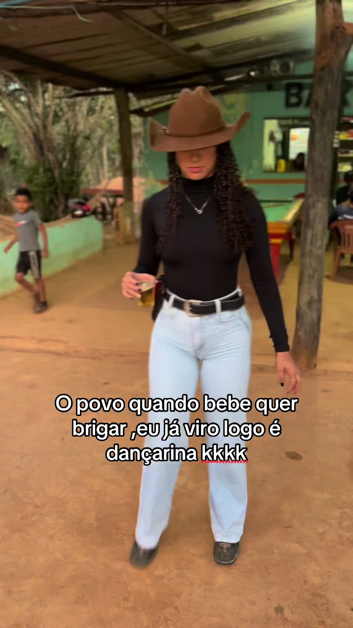@Raissa_Kemilly