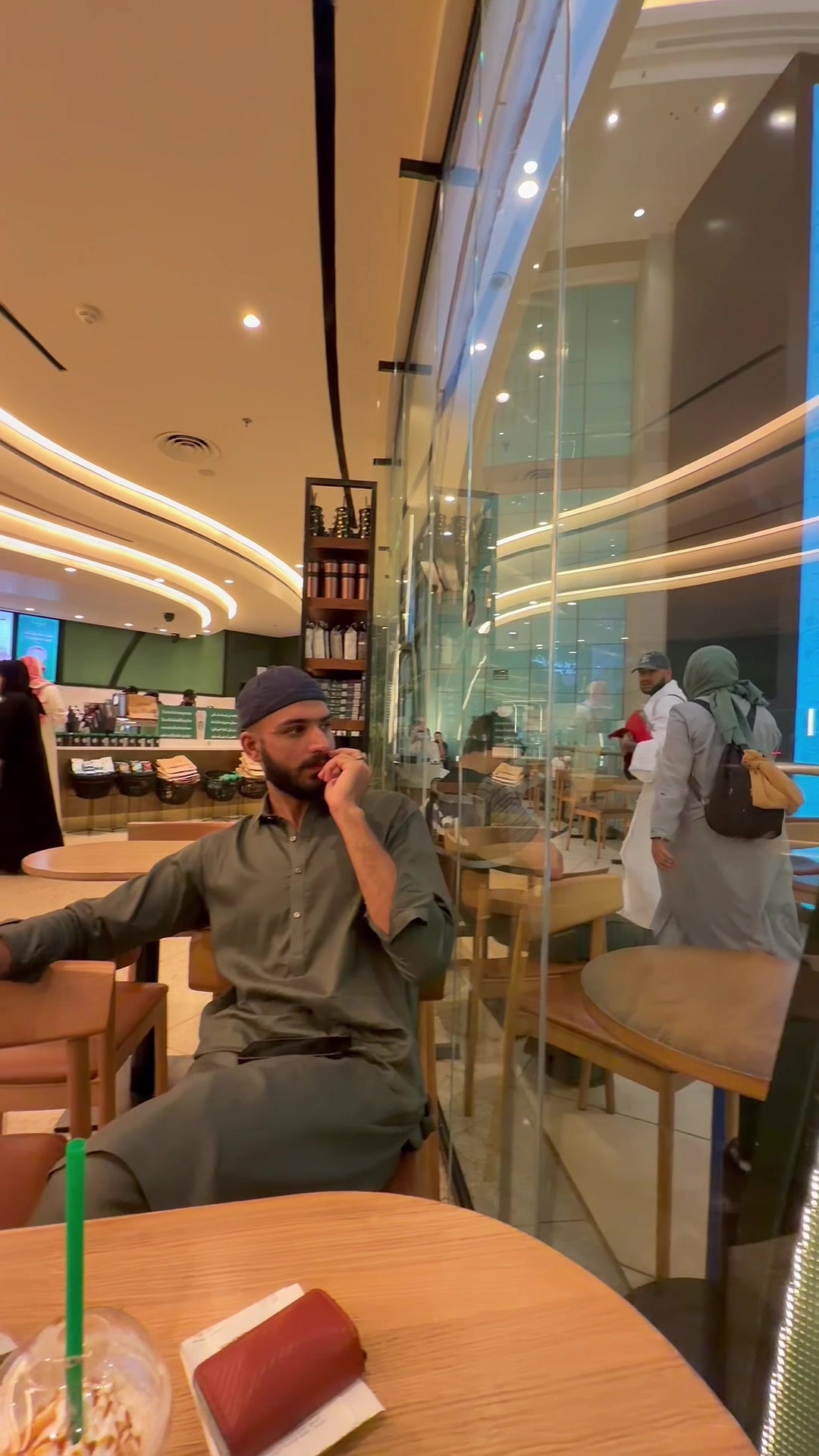 @A H K🦅