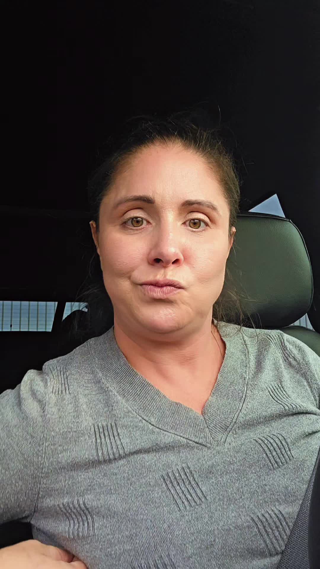 @back2coolwithhayley