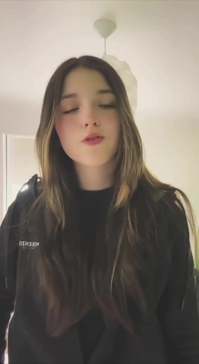 @даша🖤