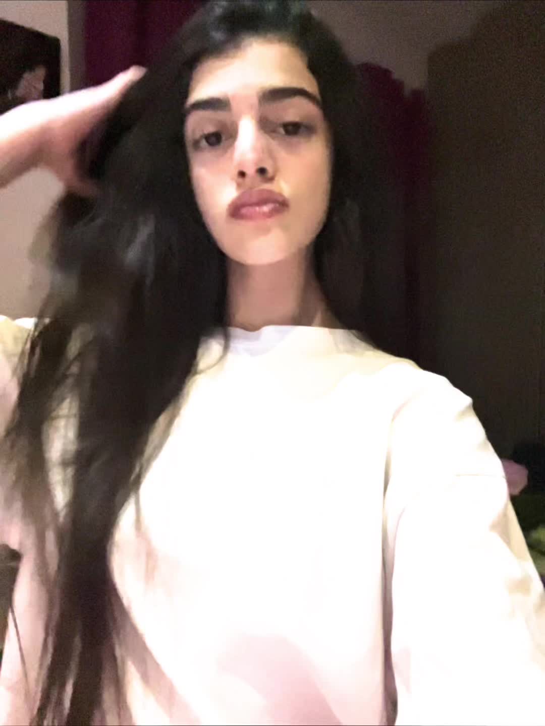 @AVA