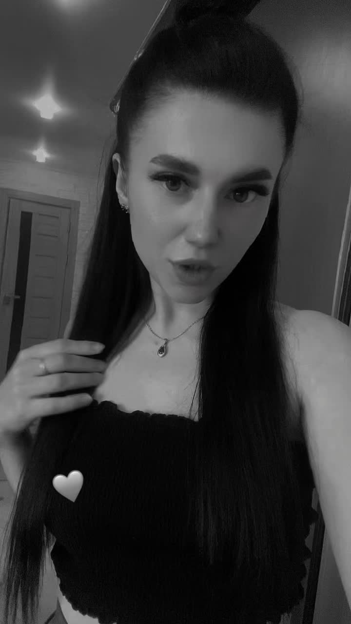 @Анастасия 🥰 Алиса