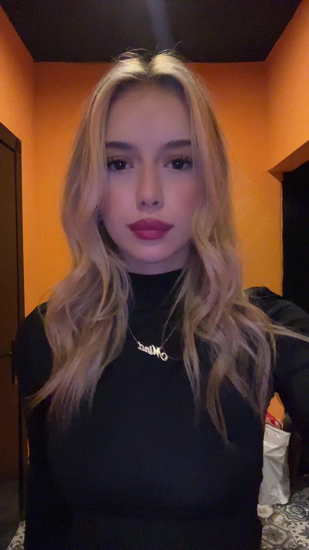 @Mina