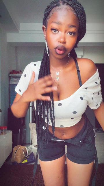 @Adelia🌸🇰🇪