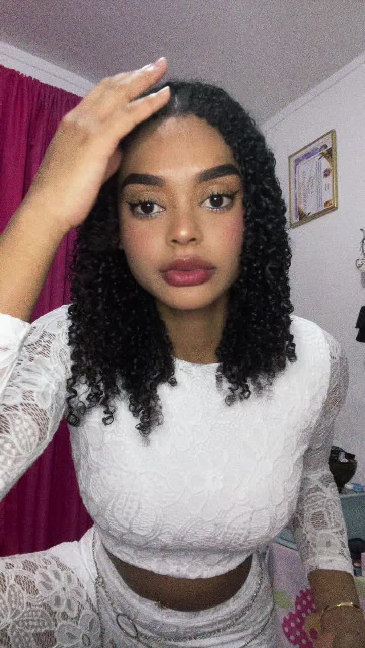 @Isabel Cristina
