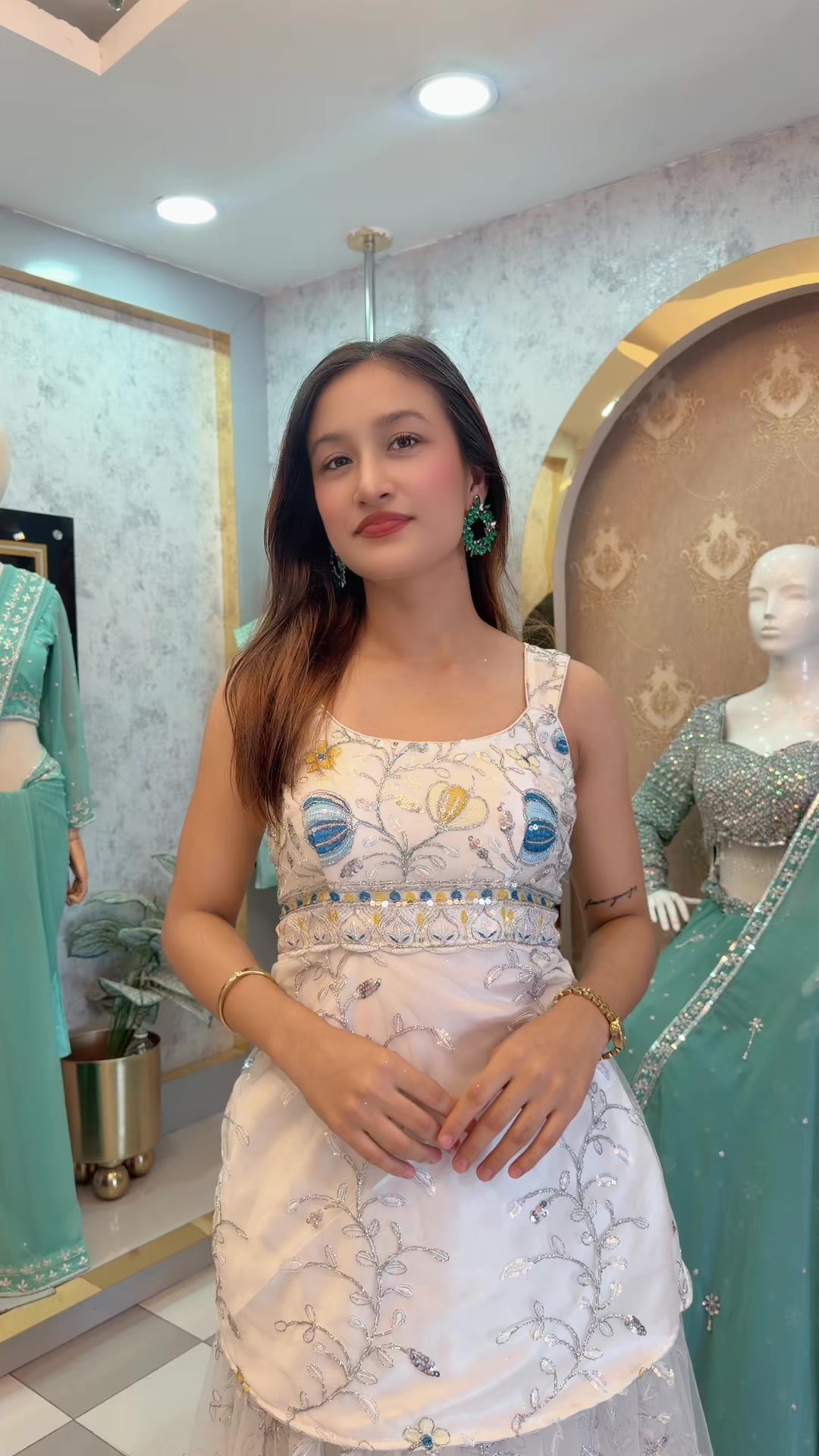 @Pahiran boutique itahari