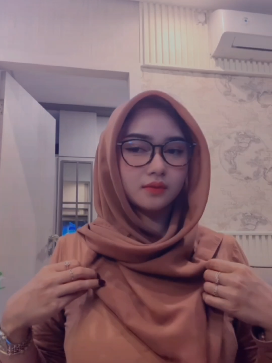 @Ara nurdianty🐝