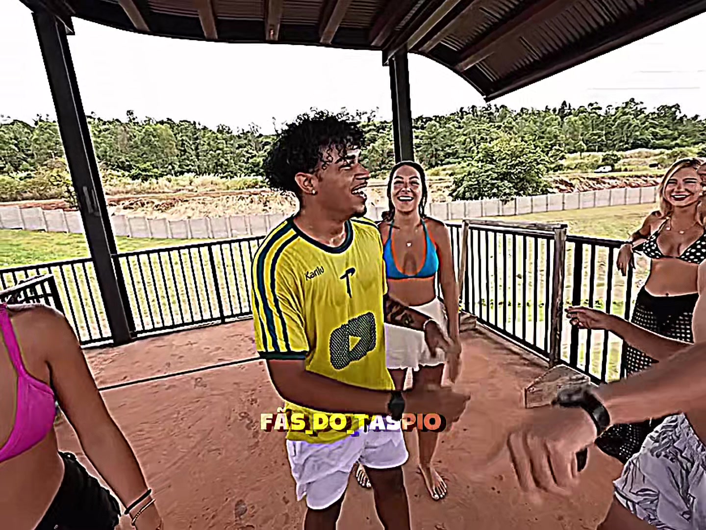 @fãs do taspio