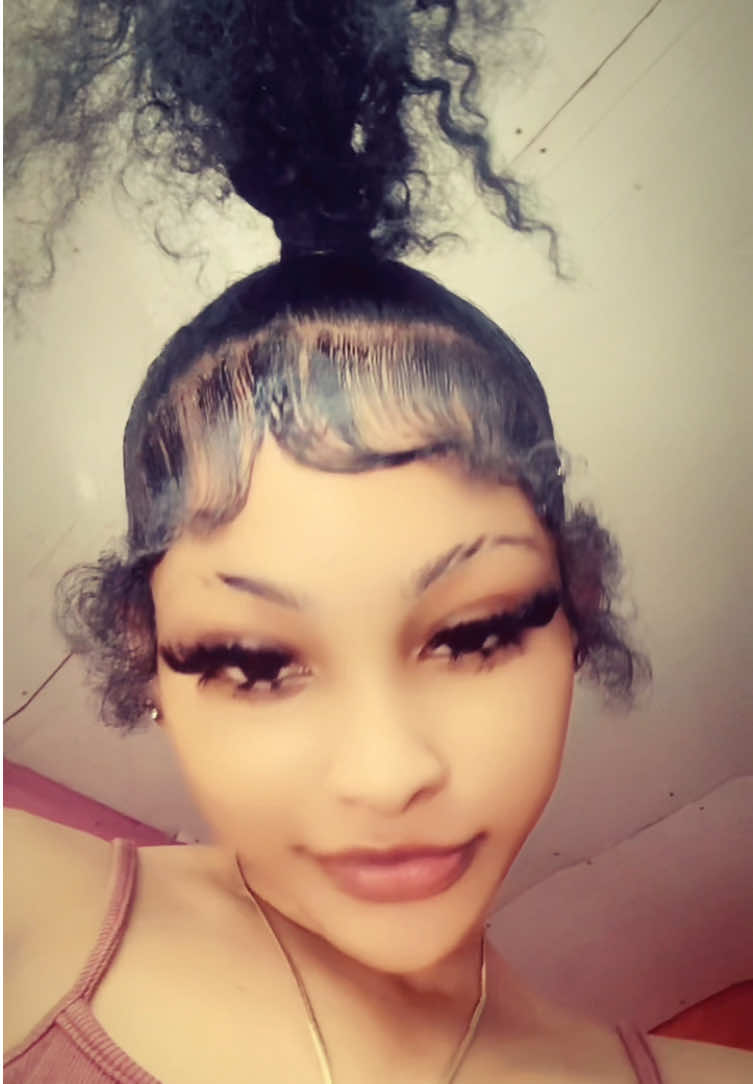@Pretty_R🕷️