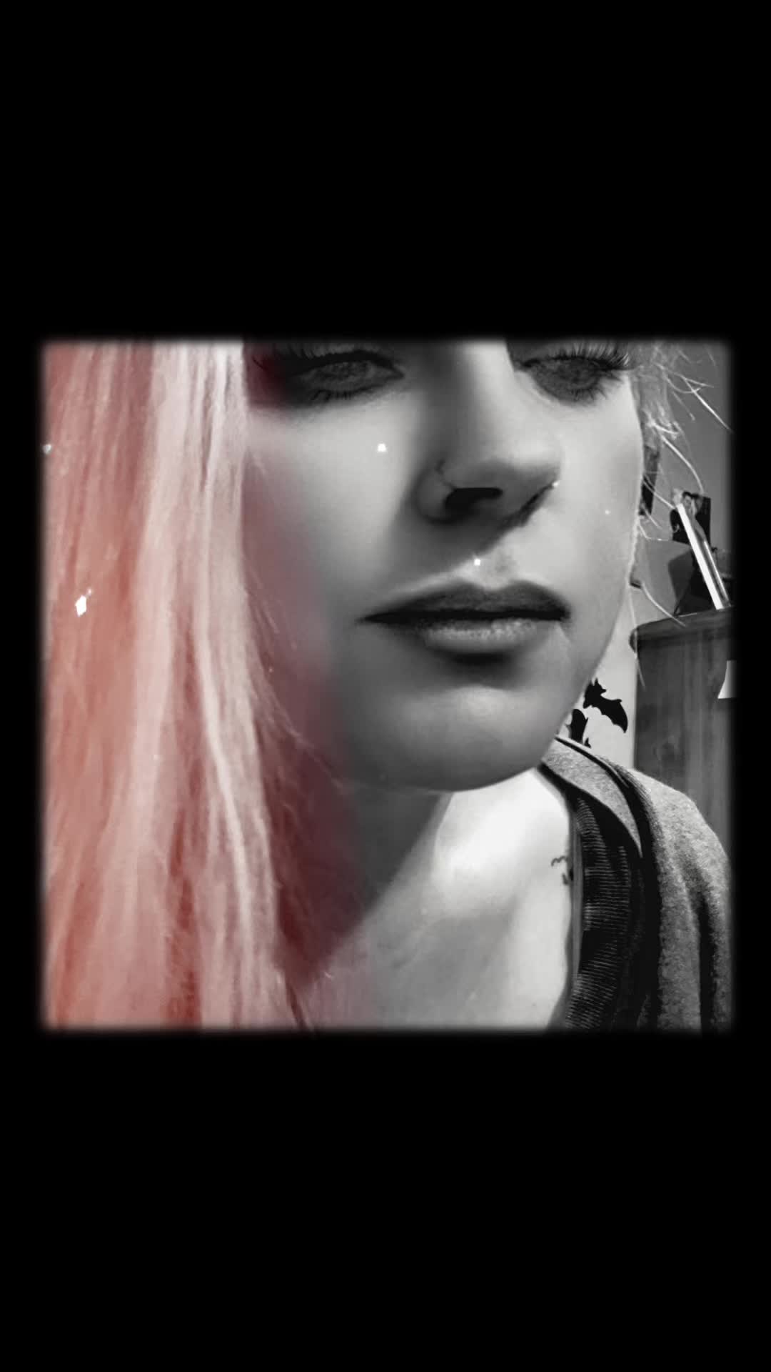 @Rachell Hoffard 🖤🩶🧿🪬🩶🖤