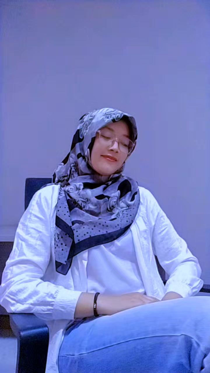 @Dewi Aurora Khan