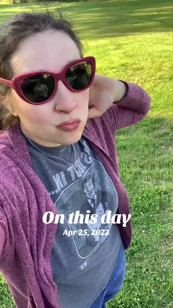 @_Angela_Lynn