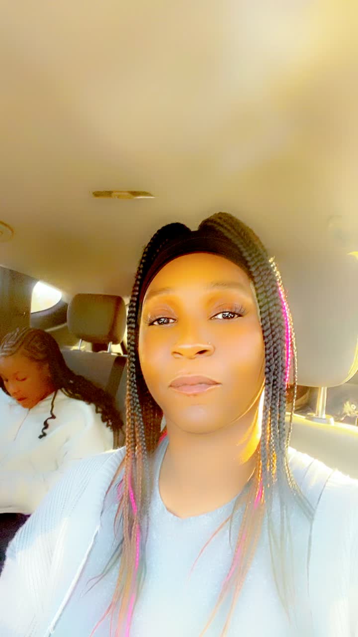 @Queencherelle85