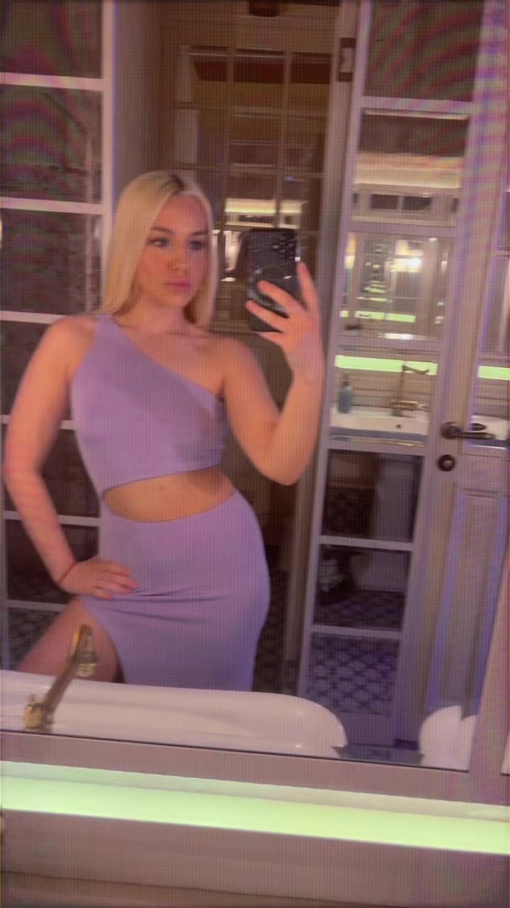 @Mia