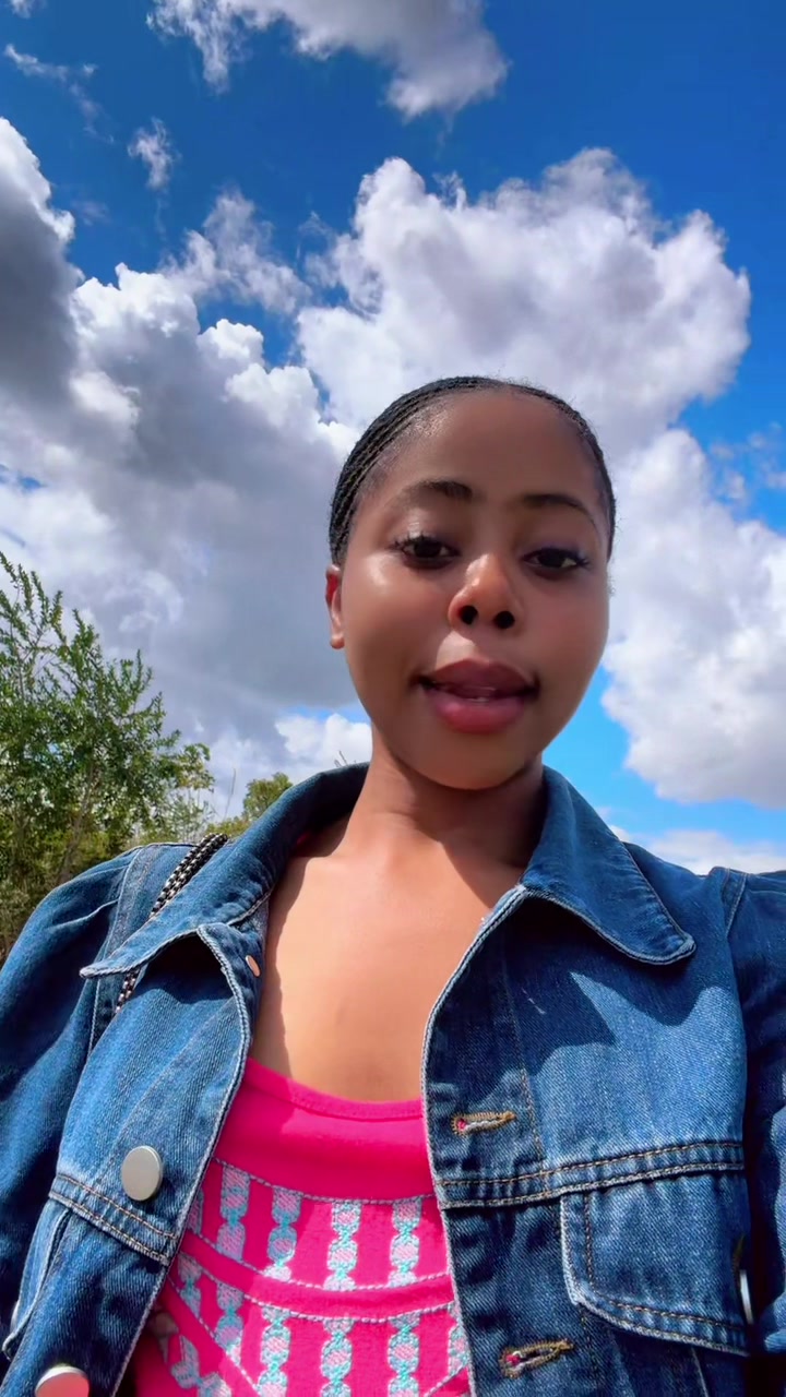 @HR