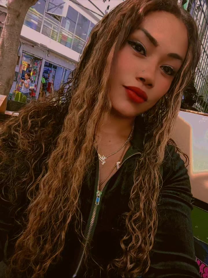@Dulce Menacho tu negrita bella