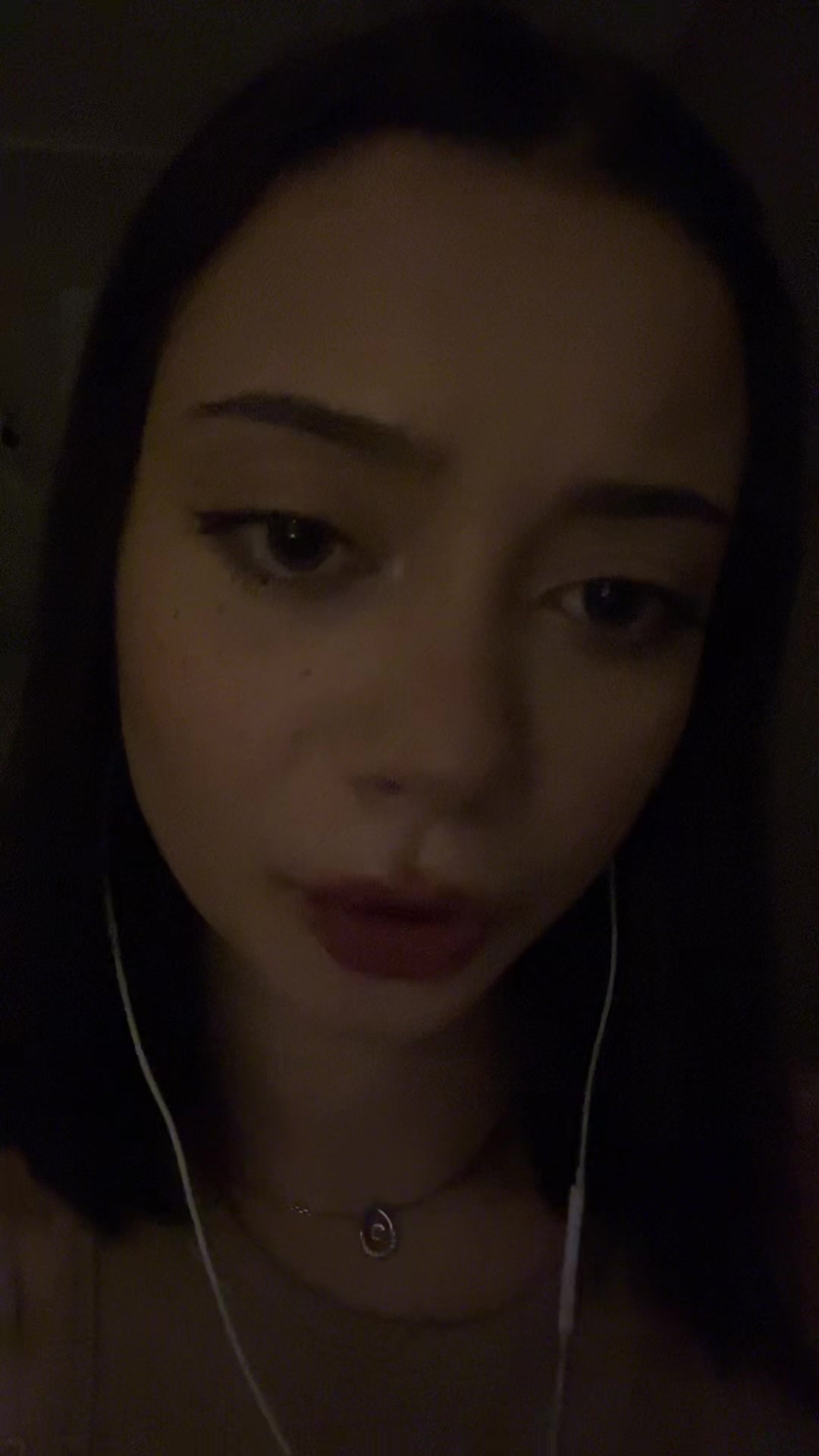 @сашко🧎🏻♀️