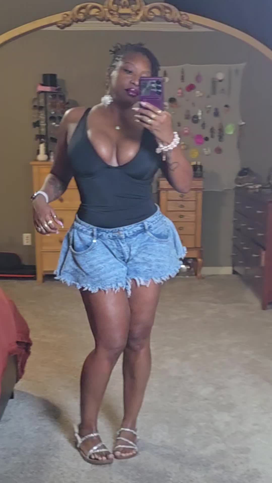 @MzMysteek