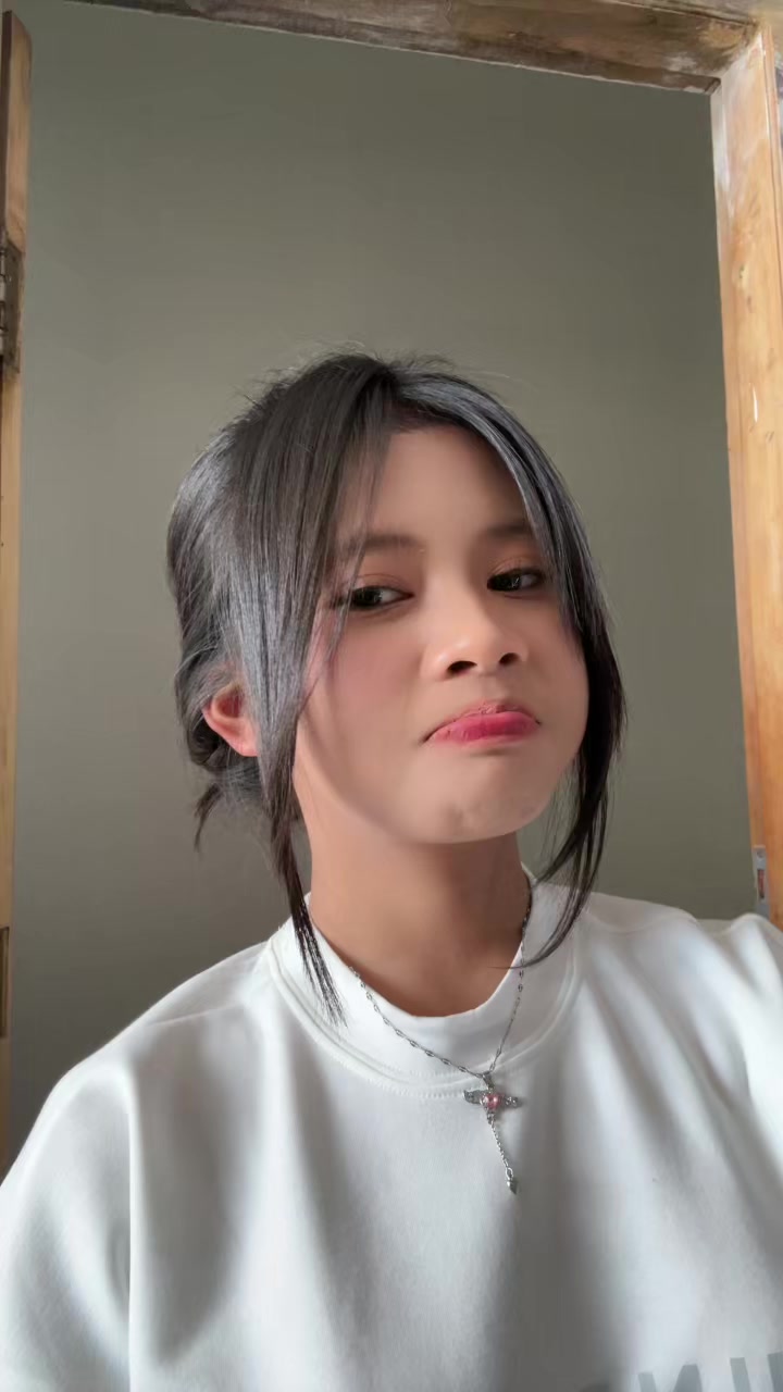 @Dheaalmaira