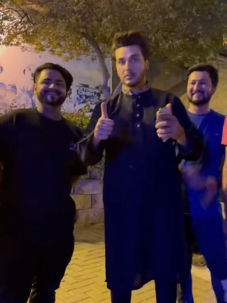 @waqaskhoجa