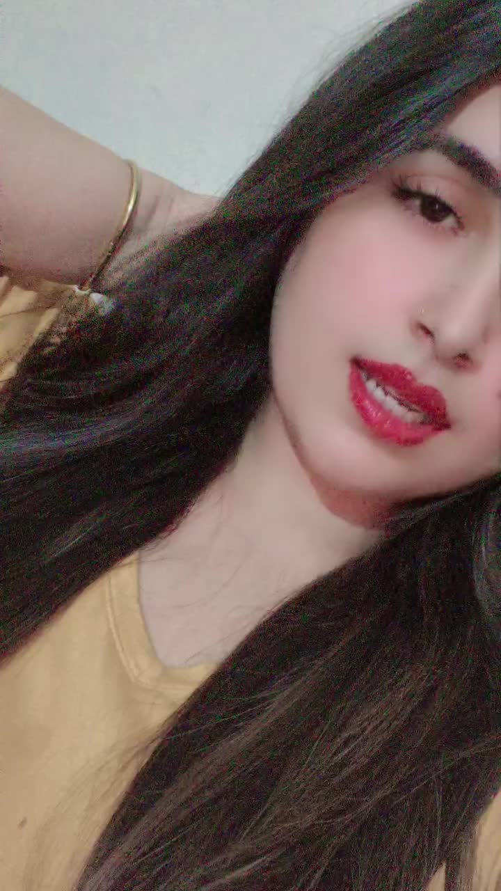 @missqueen2064