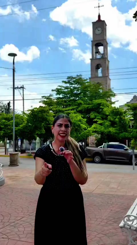 @Erik García