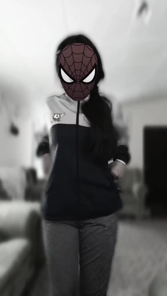 @𝓑𝓻𝓲💙🖤
