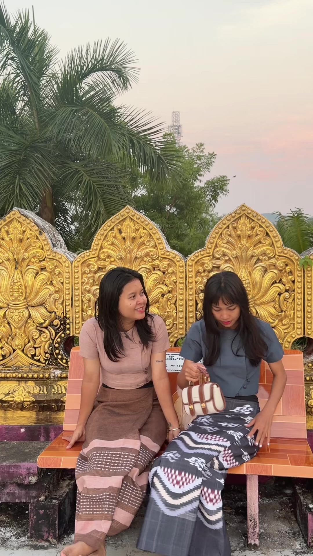 @ထက်