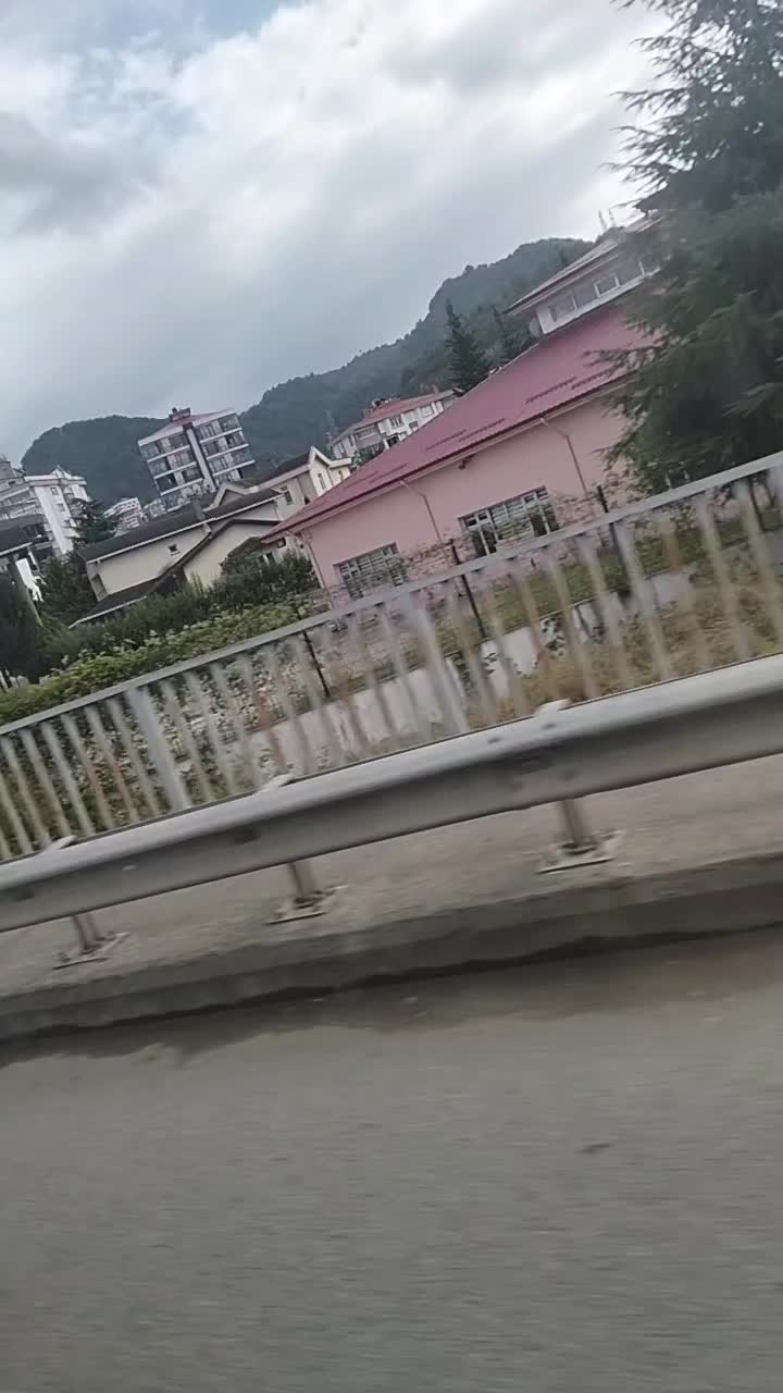 @Esra