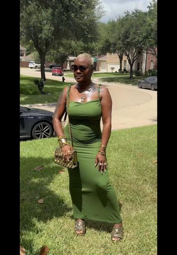 @Essence.