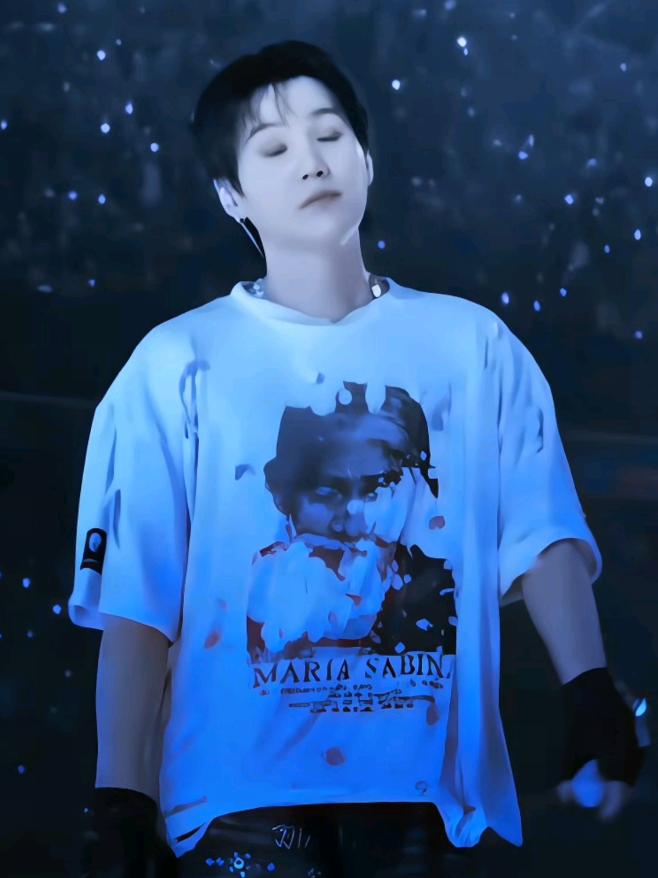 @jj1m1n⁷ is seeing BTS