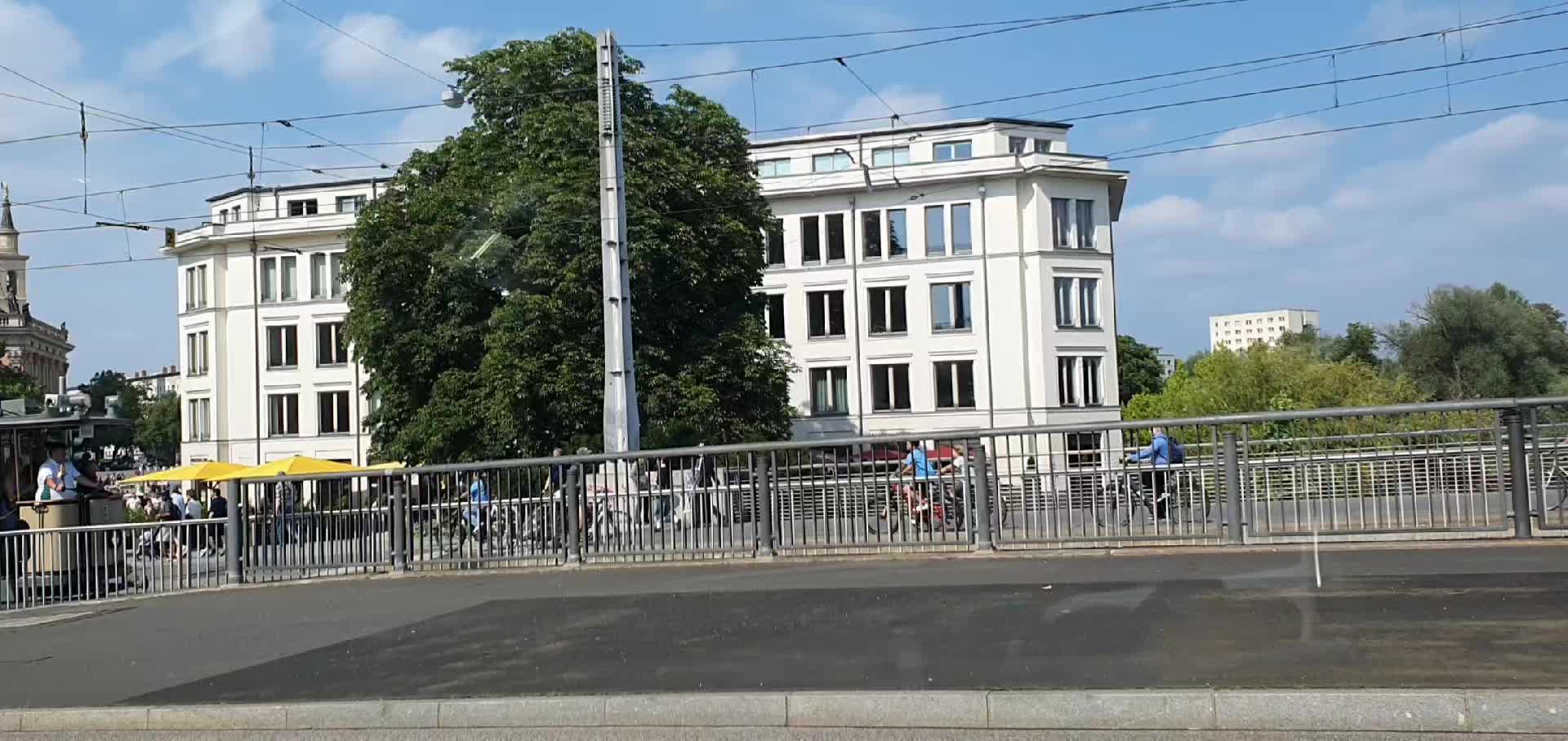 @Straßenbahnfan Lennis