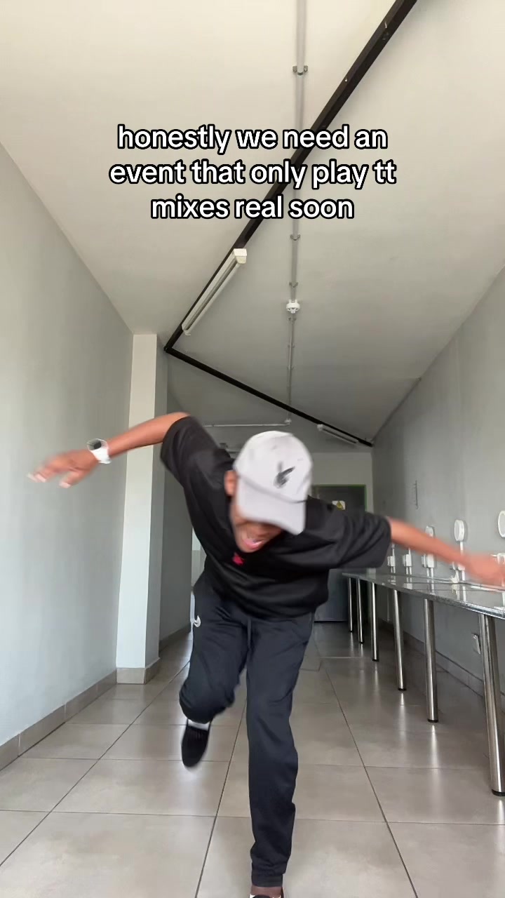@Kamogelo_Innocent_
