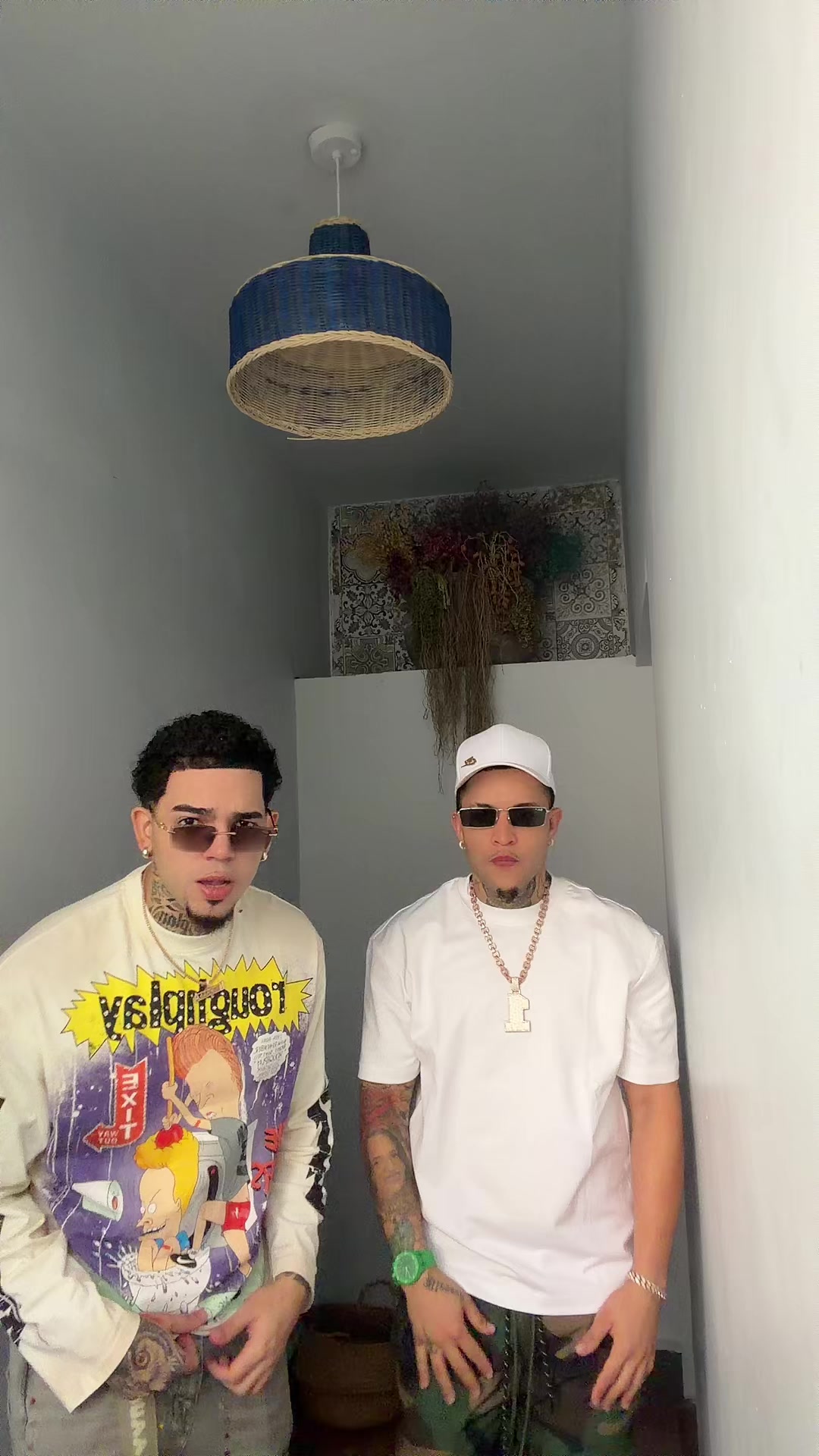 @JeyOne