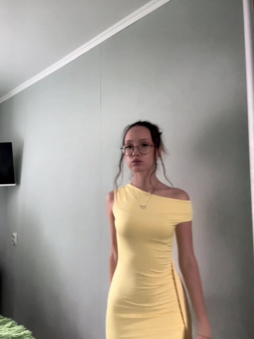 @Rena