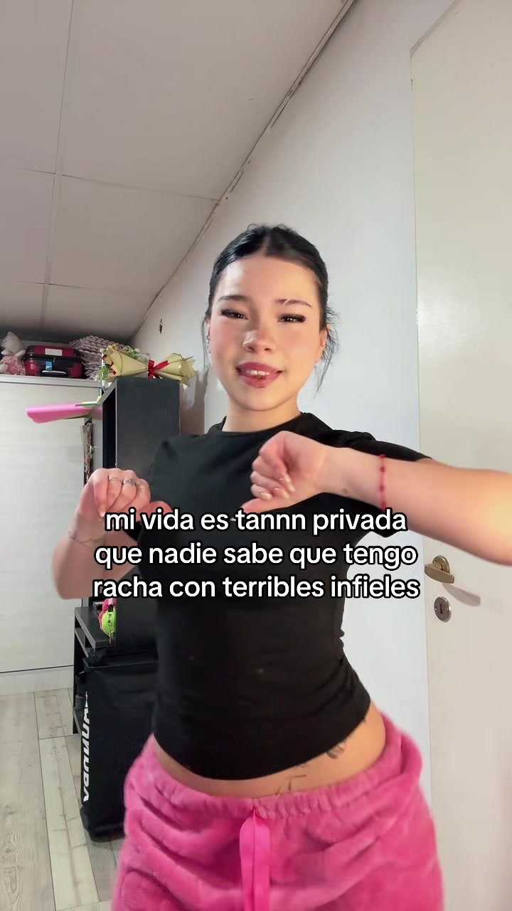 @Lunita ᥫ᭡