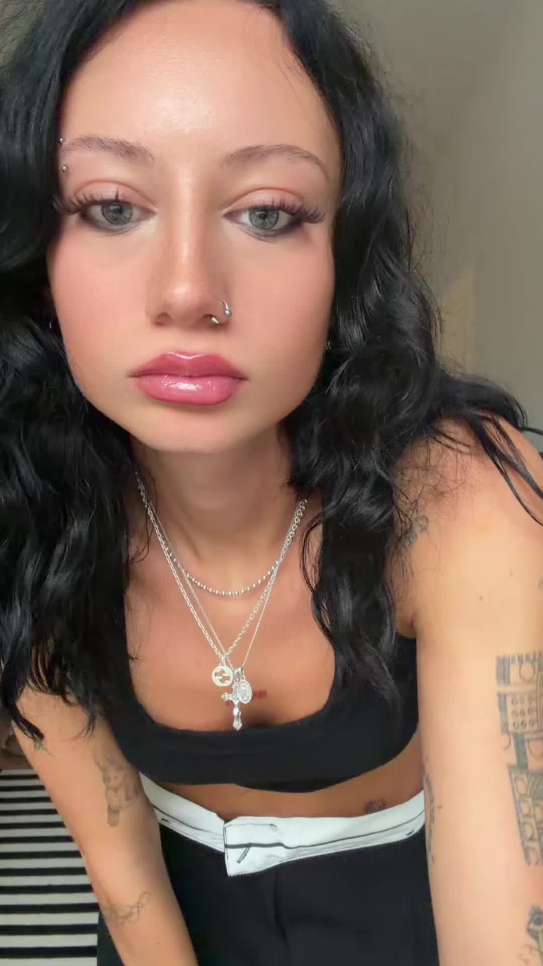 @julialuell