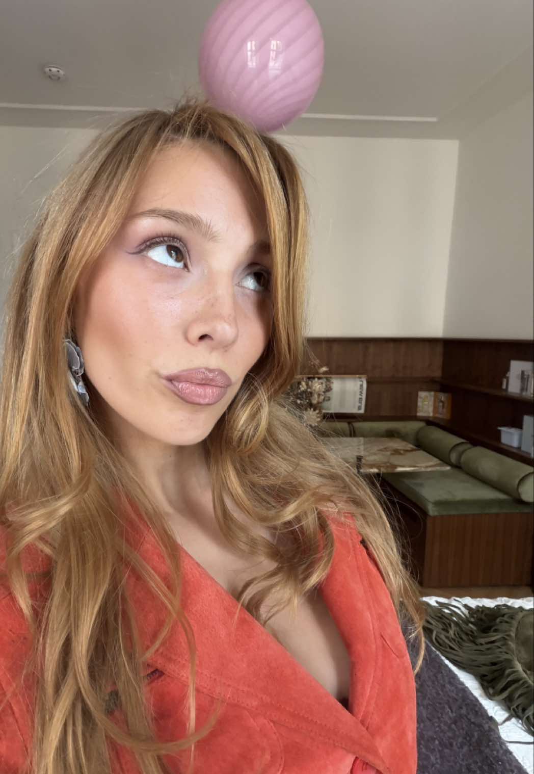 @nellyynelsson
