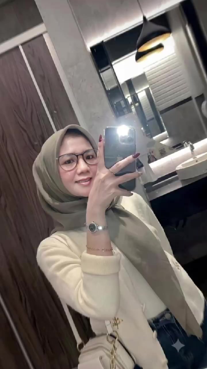 @Bundasaskia