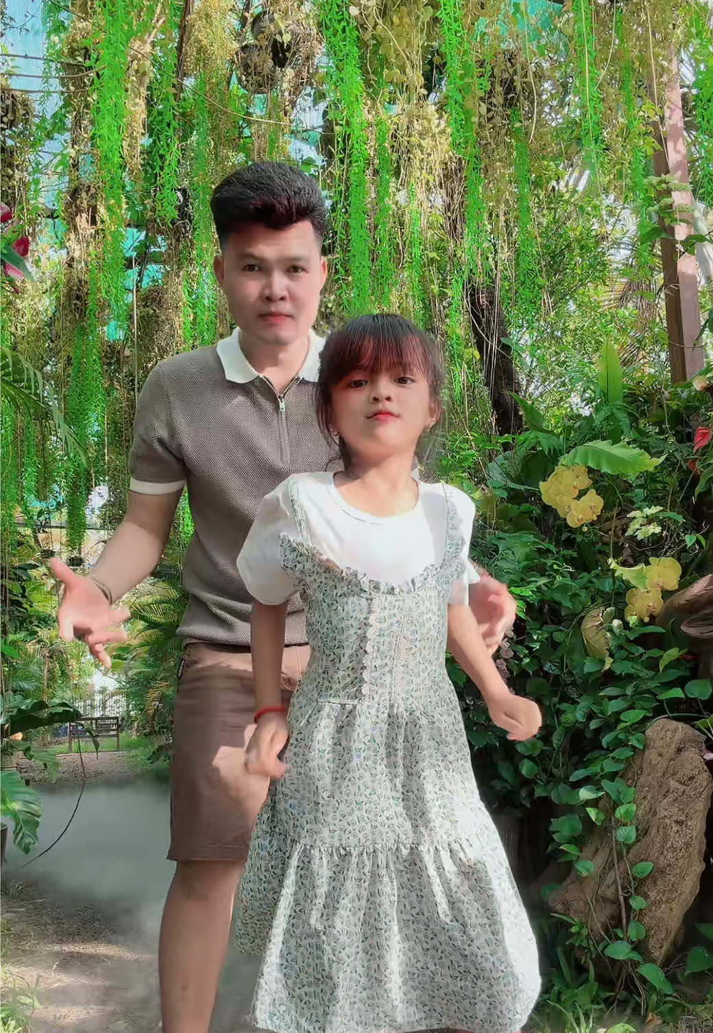 @srondymongll-គ្រូឌីម៉ង់