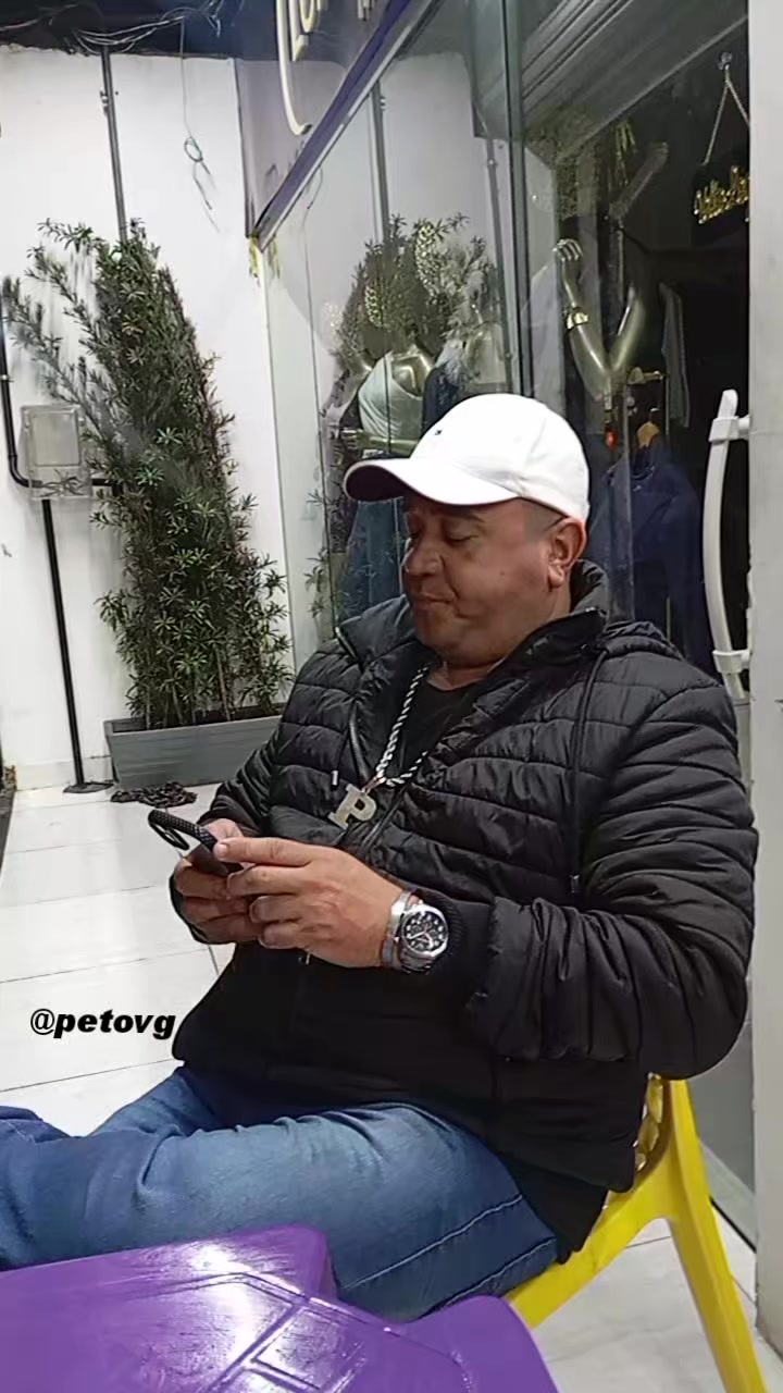 @petovg