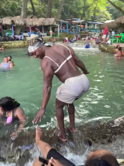 @ladamaconsejera