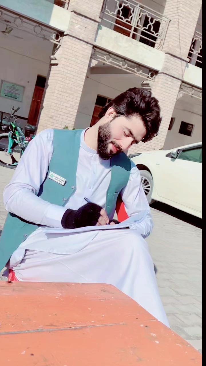 @HEAD_CLERK🙂