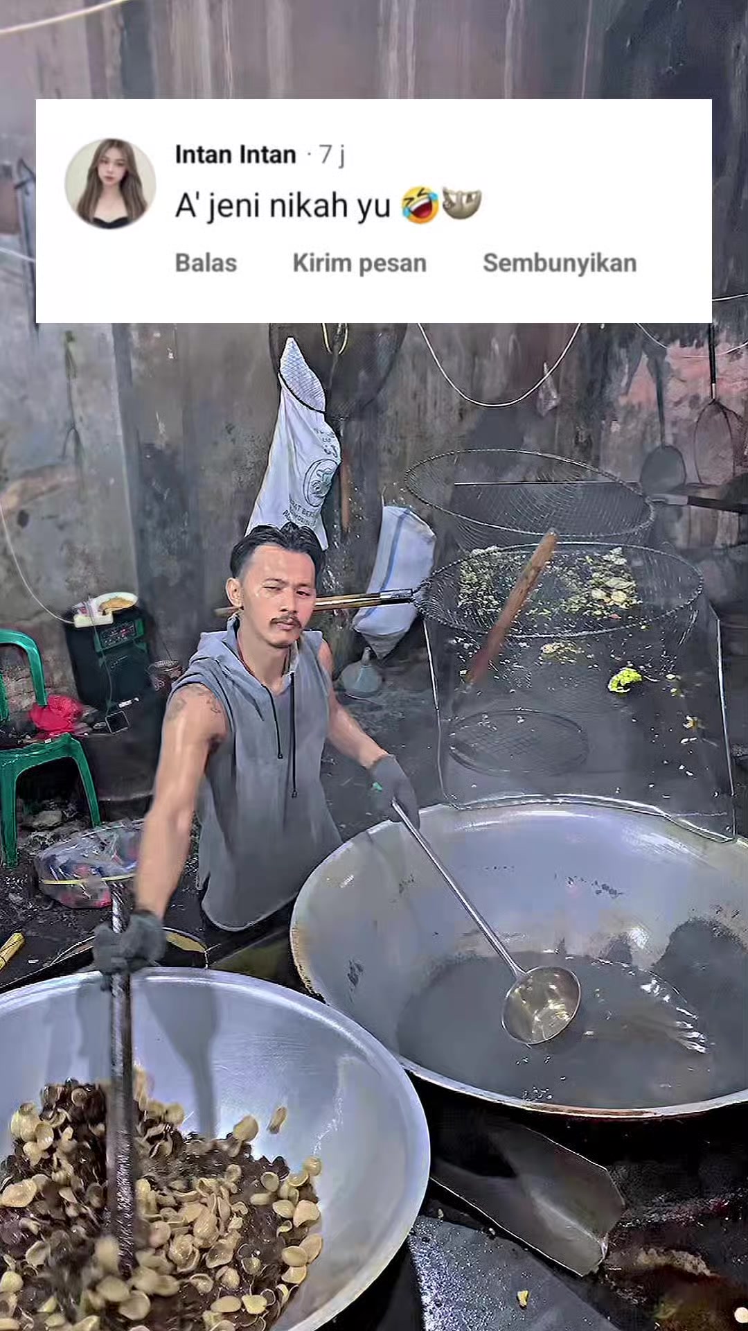 @Kerupuk mang cosplay