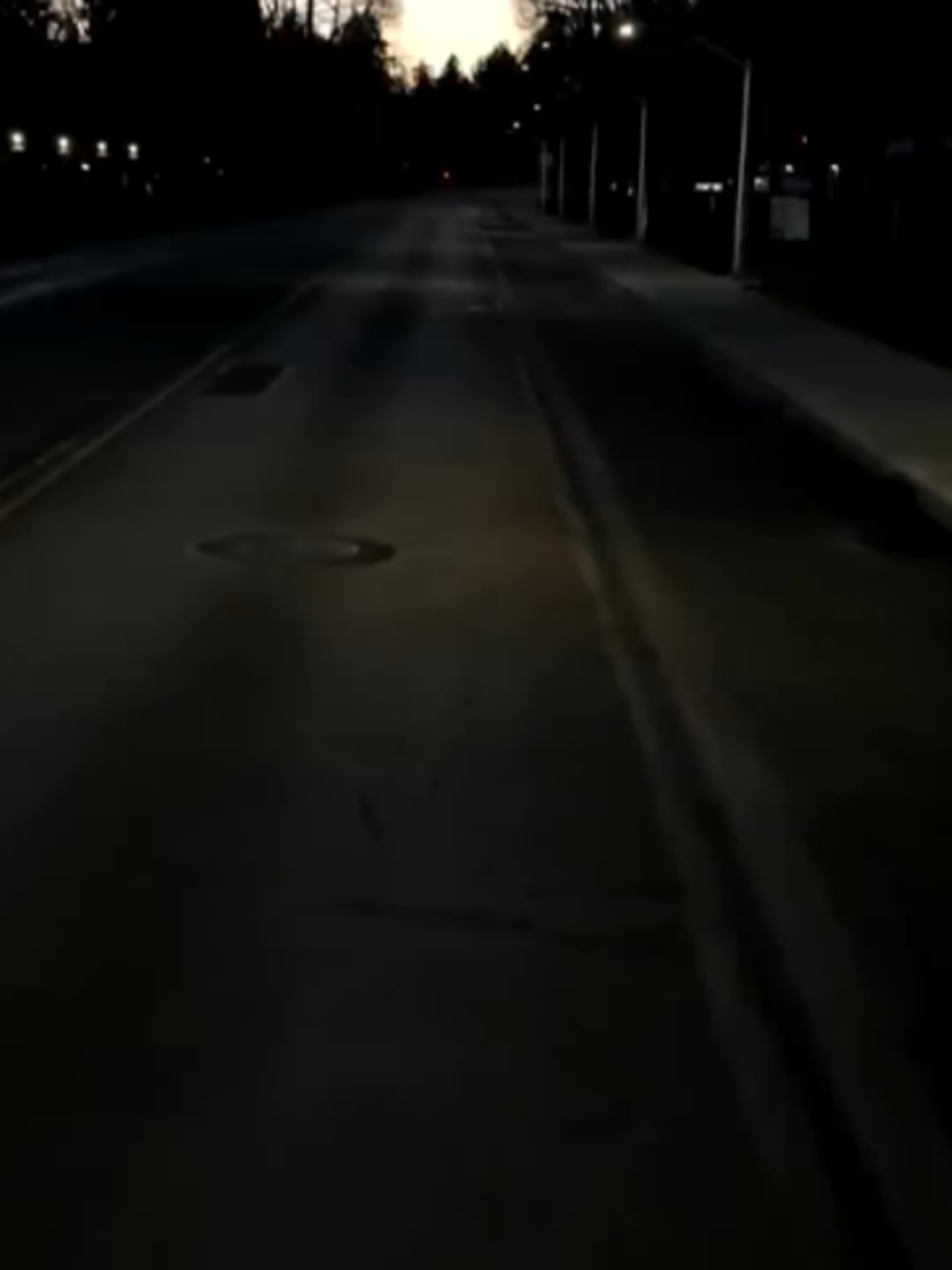 @记者易速利