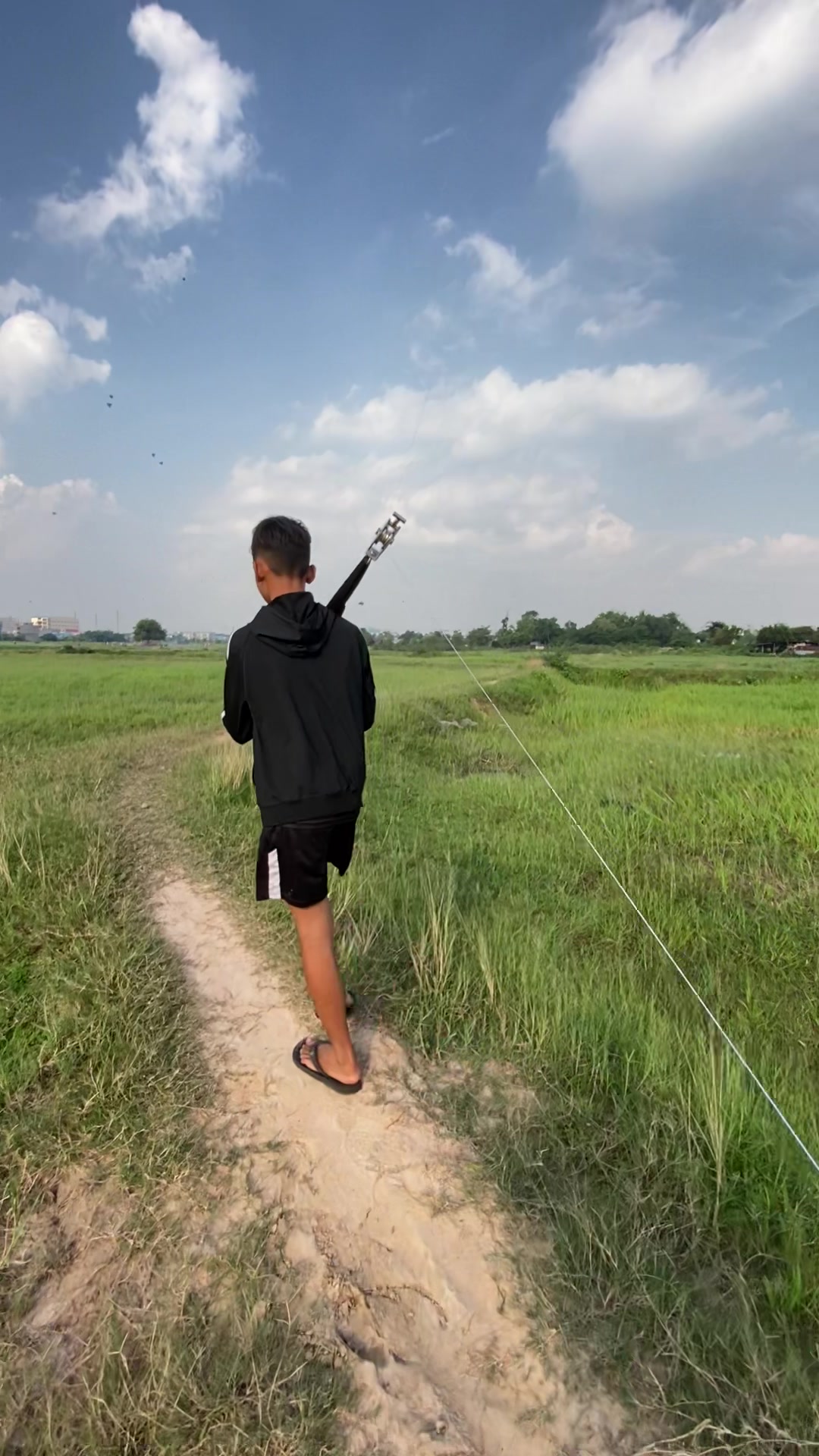 @Thả diều cùng Lợi